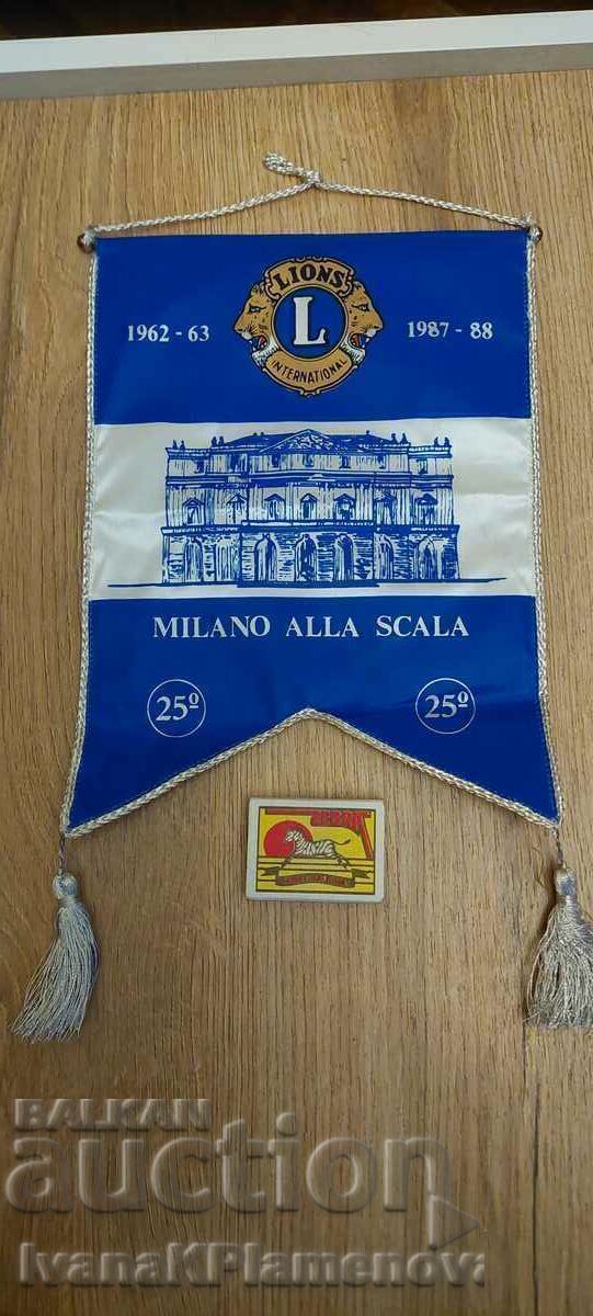 Auction  A flag for collectors