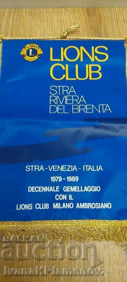 Delivery of A flag for collectors