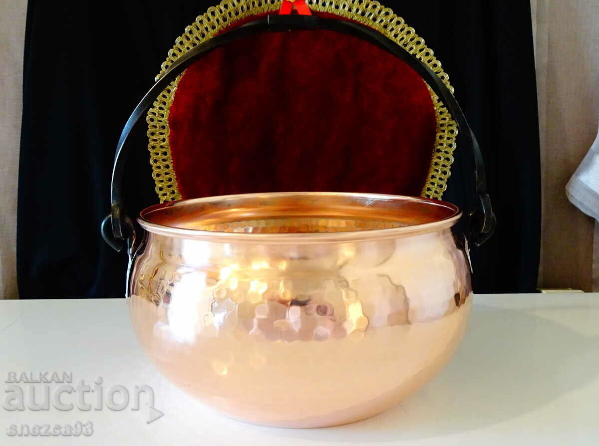 Vinora copper pot, boiler, 4 liter kettle. with price 230.00 BGN | € 117.60