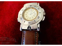 Editions Atlas Compass wristwatch.