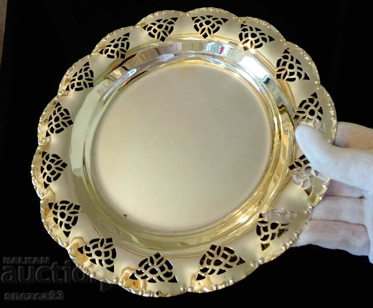 Auction  Silver-plated bronze plate, platter 26 cm., baroque, openwork