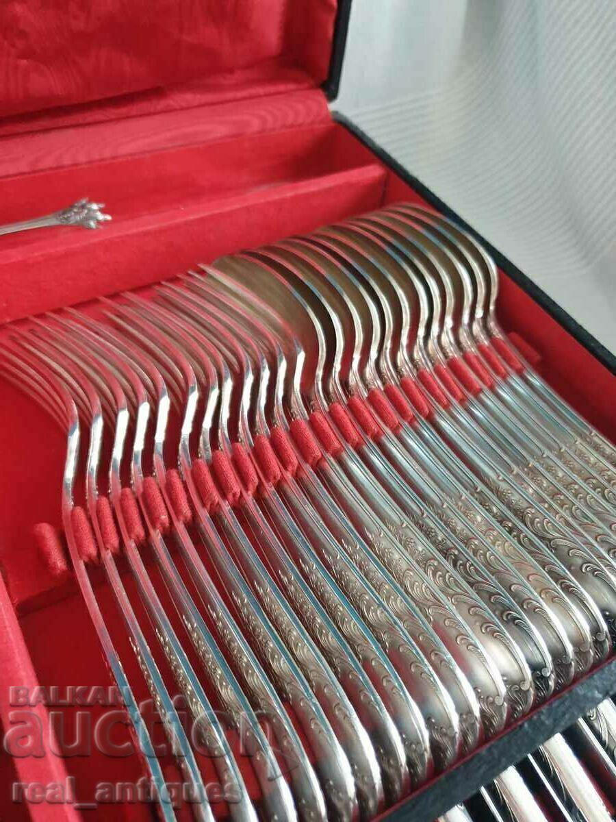 Δημοπρασία Σετ επάργυρα σκεύη Δημοπρασία Σετ επάργυρα σκεύη