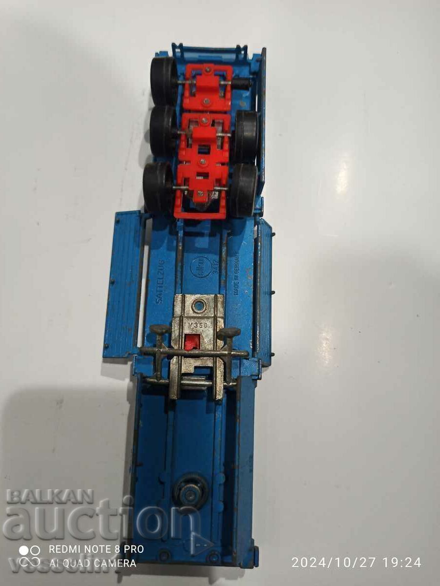 Auction Trailer siku from the old siku old font Auction Trailer siku from the old siku old font