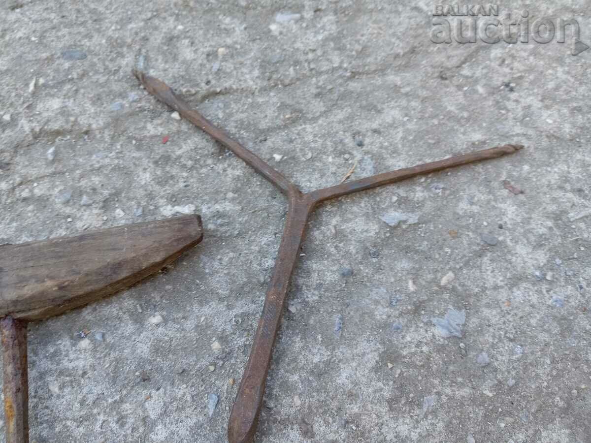 Auction ancient primitive drill bits Auction ancient primitive drill bits