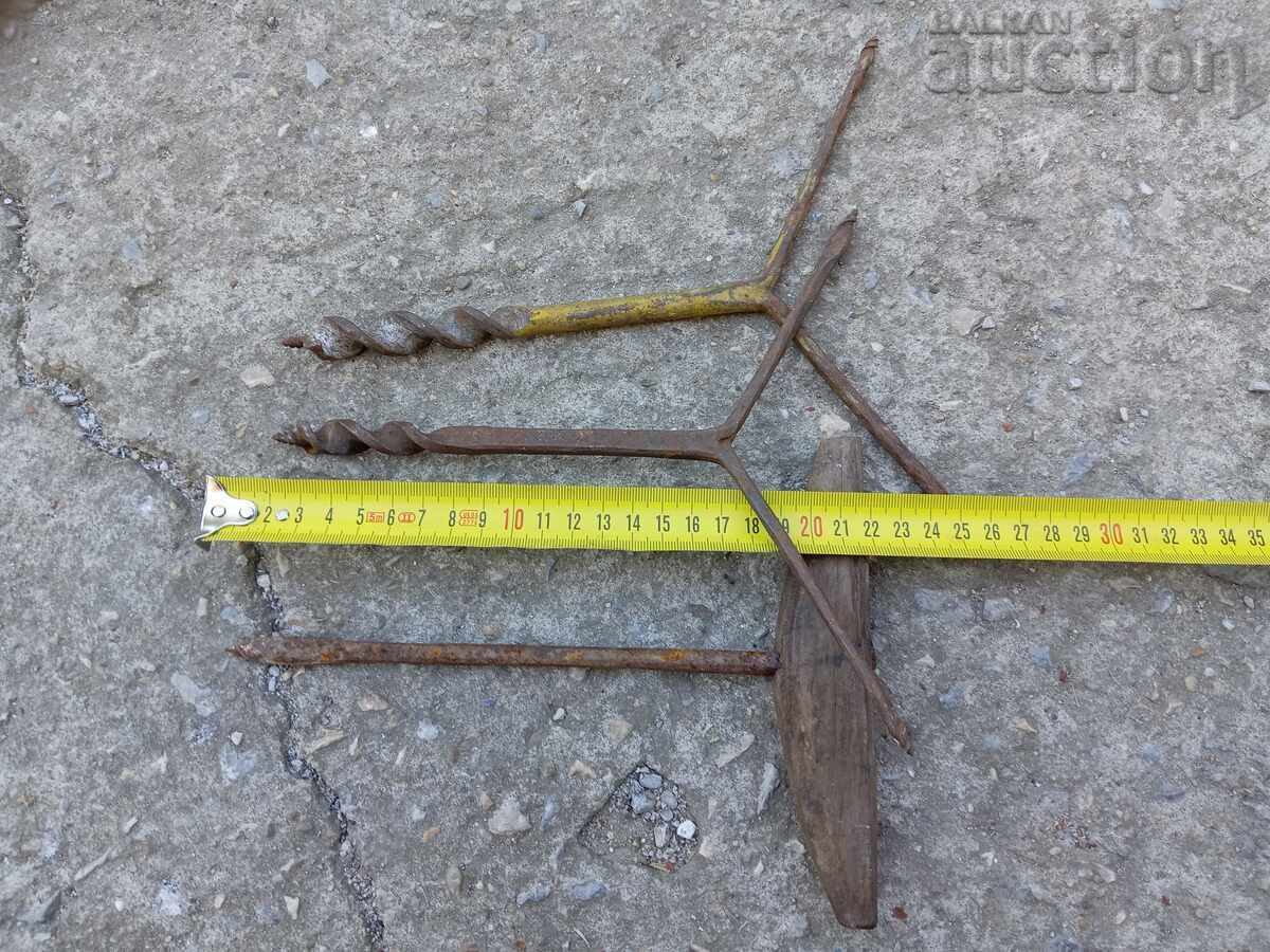 Delivery of ancient primitive drill bits Delivery of ancient primitive drill bits