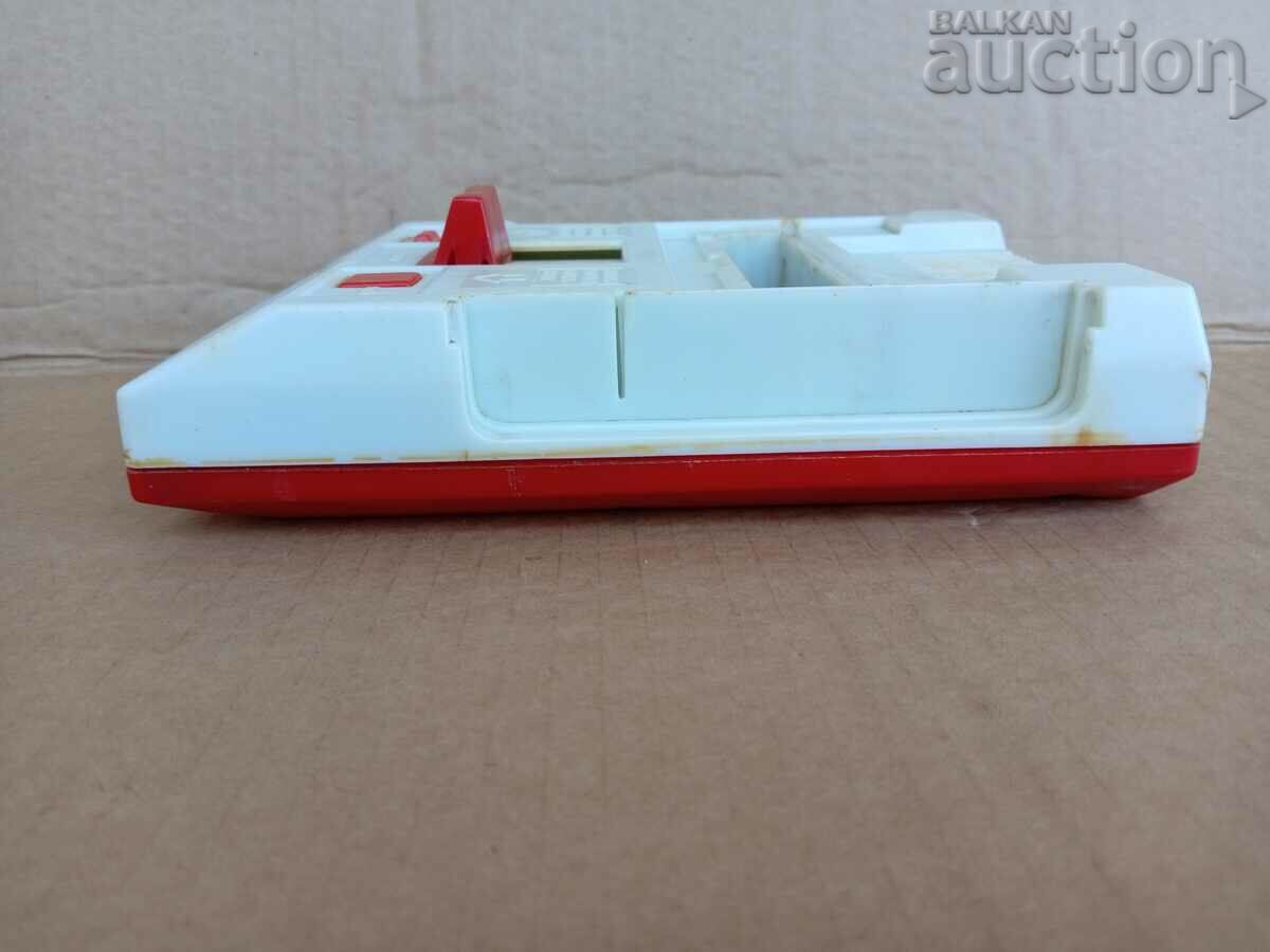 Delivery of NINTENDO NINTENDO retro game console Delivery of NINTENDO NINTENDO retro game console