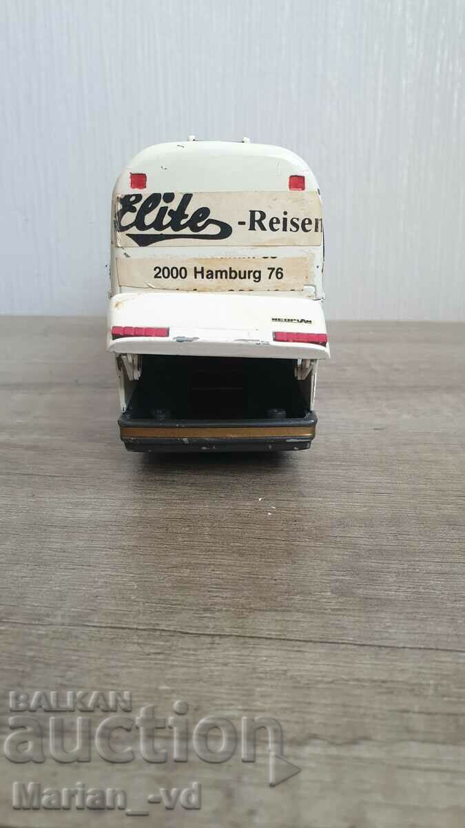 NZG 280 NEOPLAN BUS 1/50 SCALE MADE IN GERMANY - 5 NZG 280 NEOPLAN BUS 1/50 SCALE MADE IN GERMANY - 5