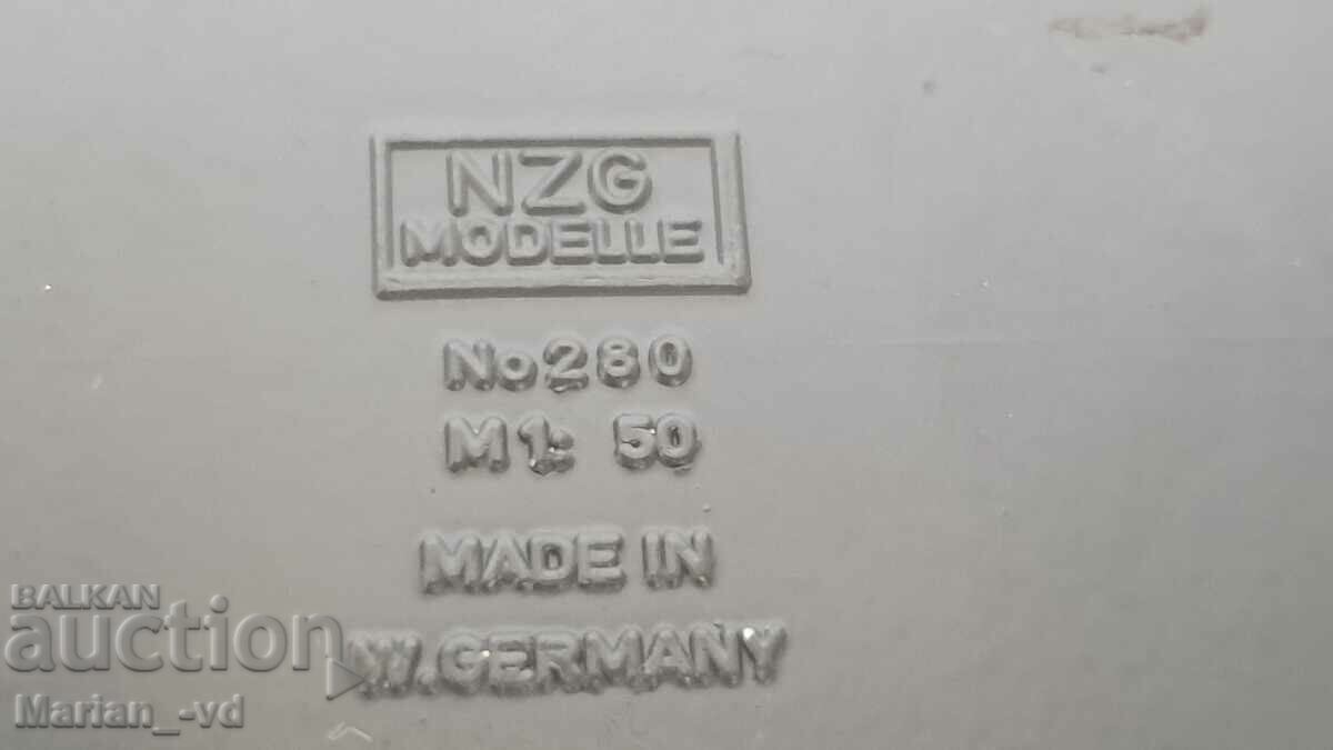 NZG 280 NEOPLAN BUS 1/50 SCALE MADE IN GERMANY - 7 NZG 280 NEOPLAN BUS 1/50 SCALE MADE IN GERMANY - 7