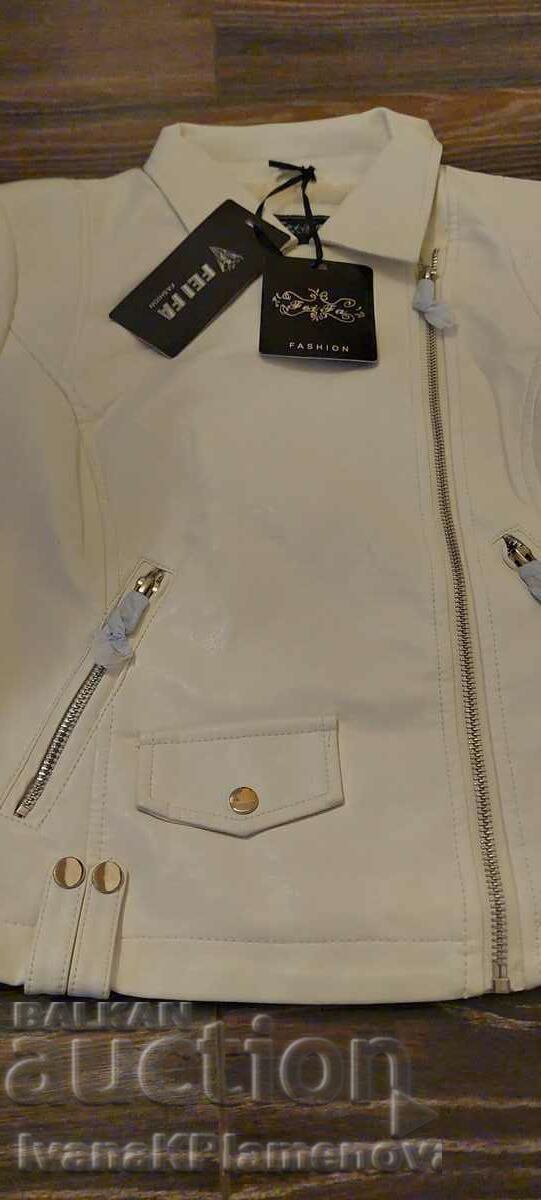 Geaca de dama noua cu preț 30.00 BGN | € 15.34 Geaca de dama noua cu preț 30.00 BGN | € 15.34