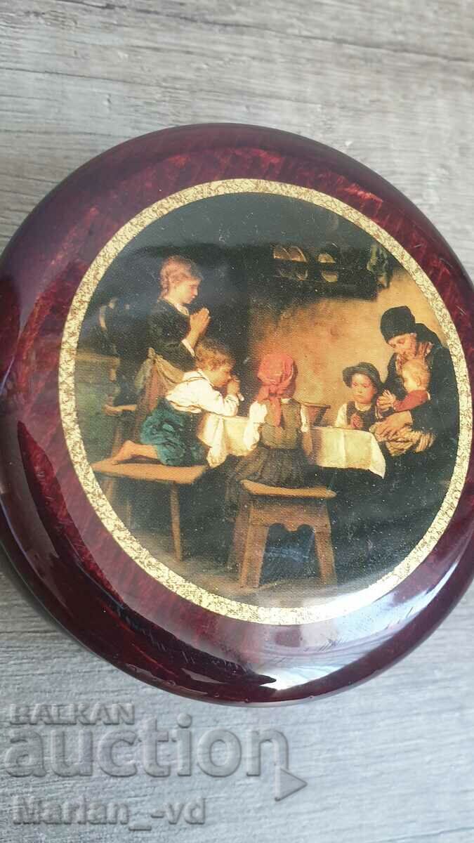 Franz von Defregger Music Box "Table Prayer" with price 40.00 BGN | € 20.45 Franz von Defregger Music Box "Table Prayer" with price 40.00 BGN | € 20.45