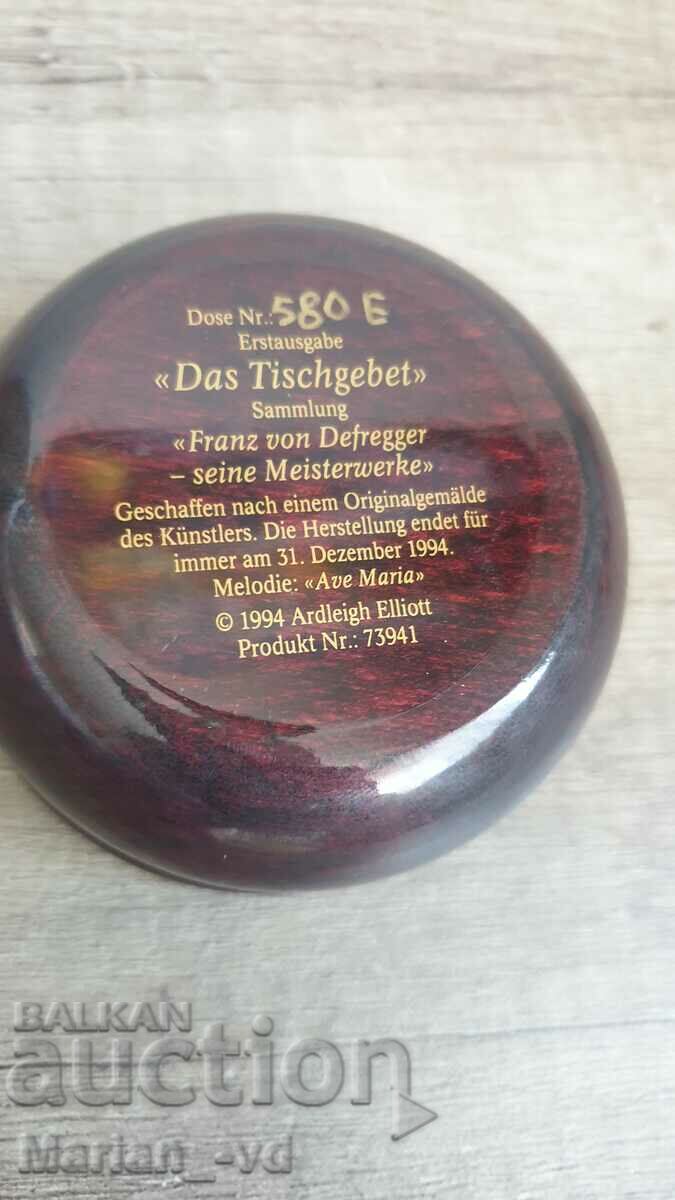 Franz von Defregger Music Box "Table Prayer" - 7 Franz von Defregger Music Box "Table Prayer" - 7