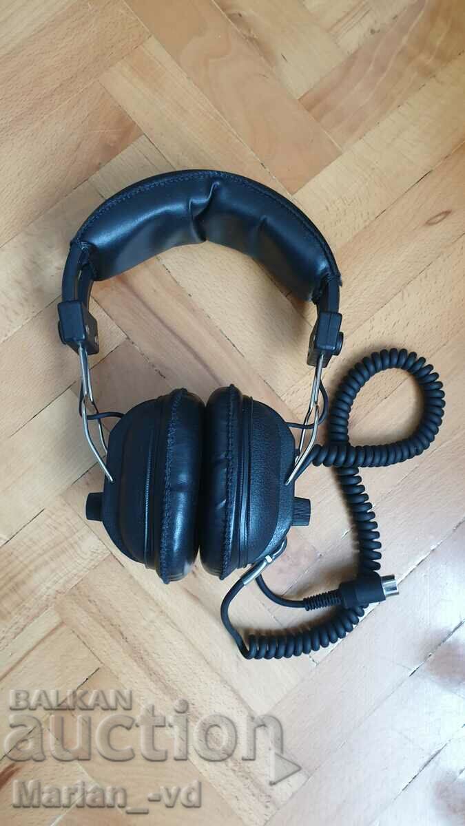 Retro headphones In Tensai THP-206D