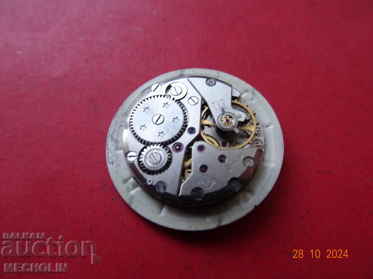 Auction Russian MECHANICS WATCH PEACE 18 STONE 2 Auction Russian MECHANICS WATCH PEACE 18 STONE 2