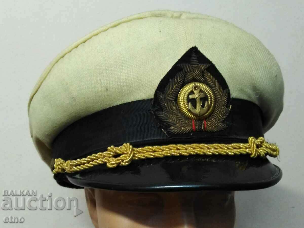 SOCCER CAP, HAT, UNIFORM, BOW, BUTTON, BUTTONS, tinsel