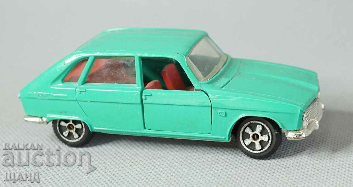 RENAULT 16 Old Russian Plastic toy model car