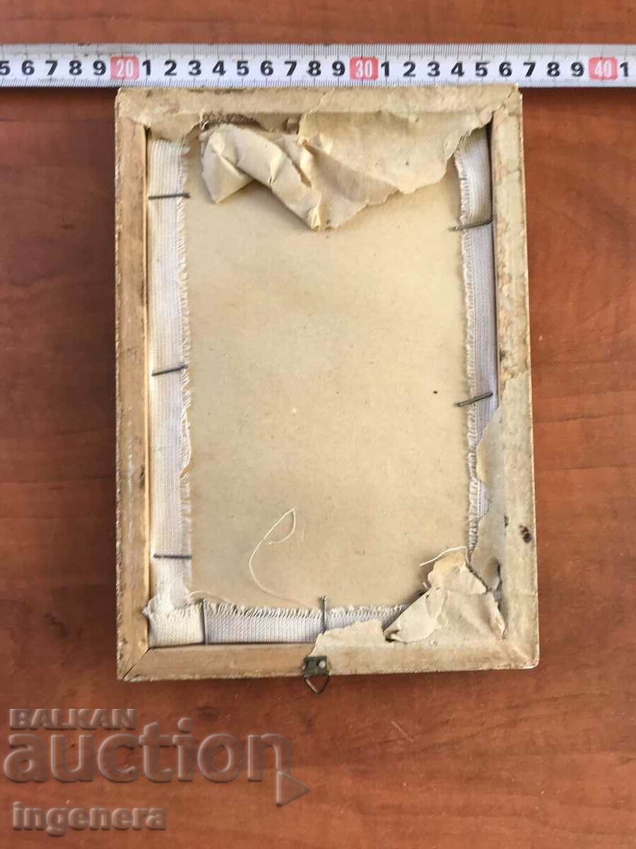 Delivery of EARLY SOCIETY TAPESTRY SEWED PANEL WOOD FRAME