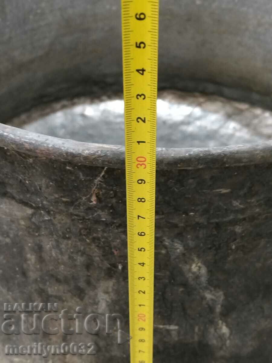 Auction  Old harania, copper vessel, large cauldron, copper, dustpan