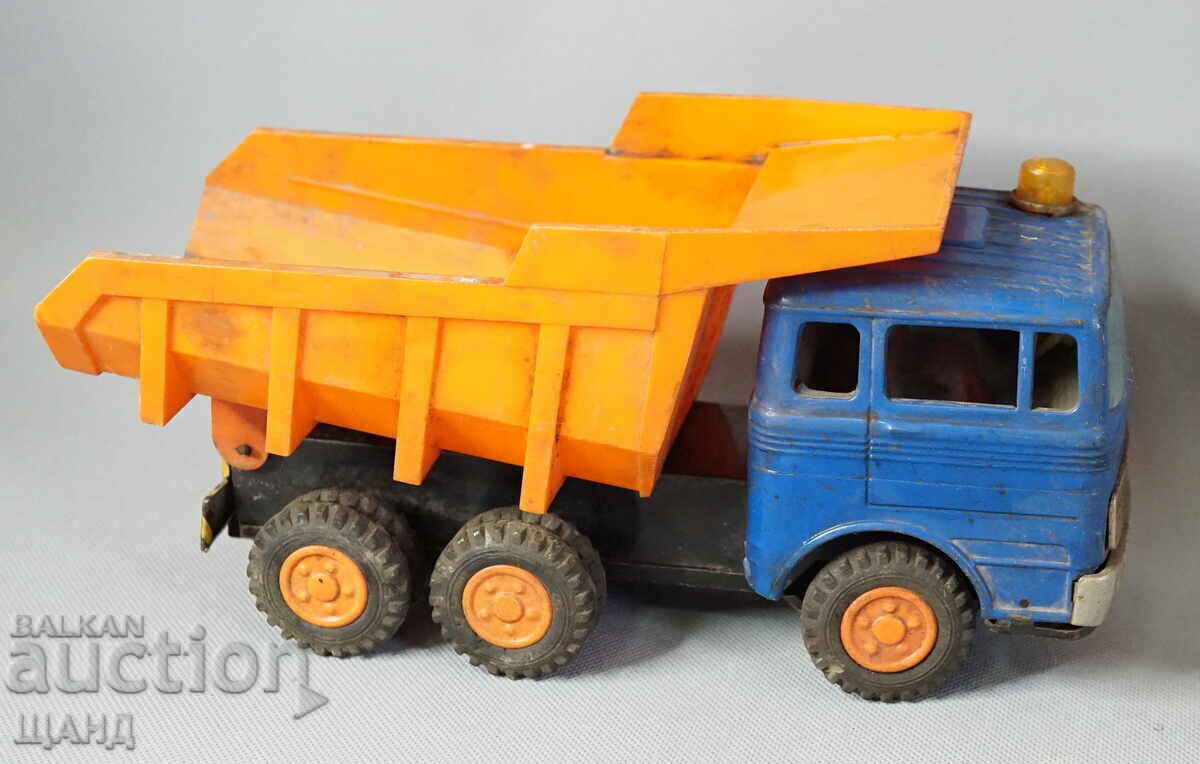Delivery of MERCEDES Old Japanese Metal toy dump truck model Delivery of MERCEDES Old Japanese Metal toy dump truck model