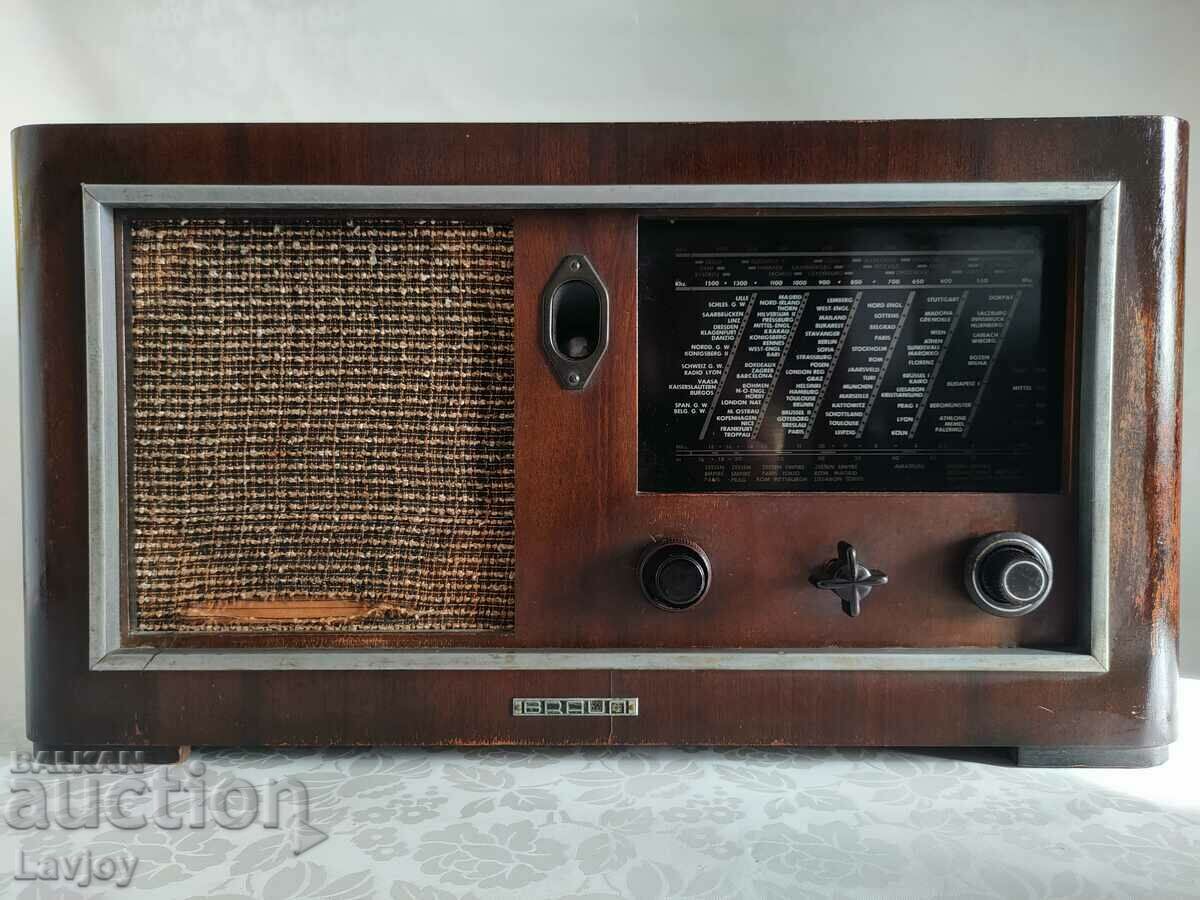 Braun 5641 W rare model radio