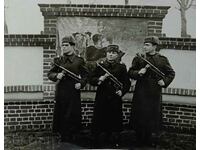 . EARLY SOC SOLDIERS SCHMEISER MILITARY PHOTOGRAPHY