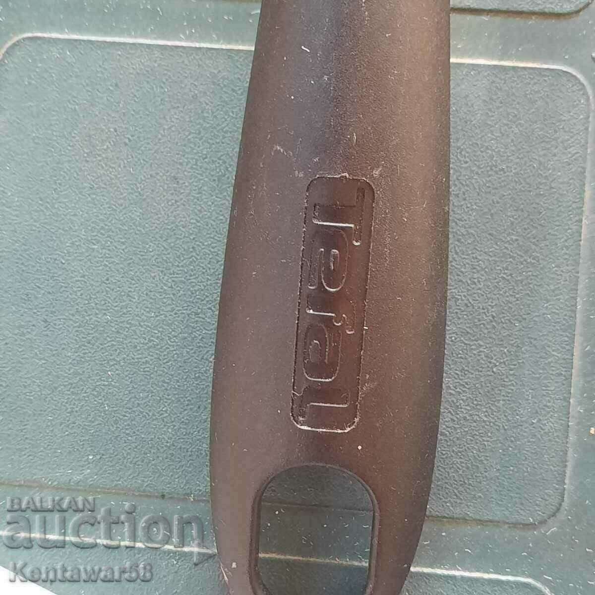 Delivery of Lot of household utensils. Delivery of Lot of household utensils.