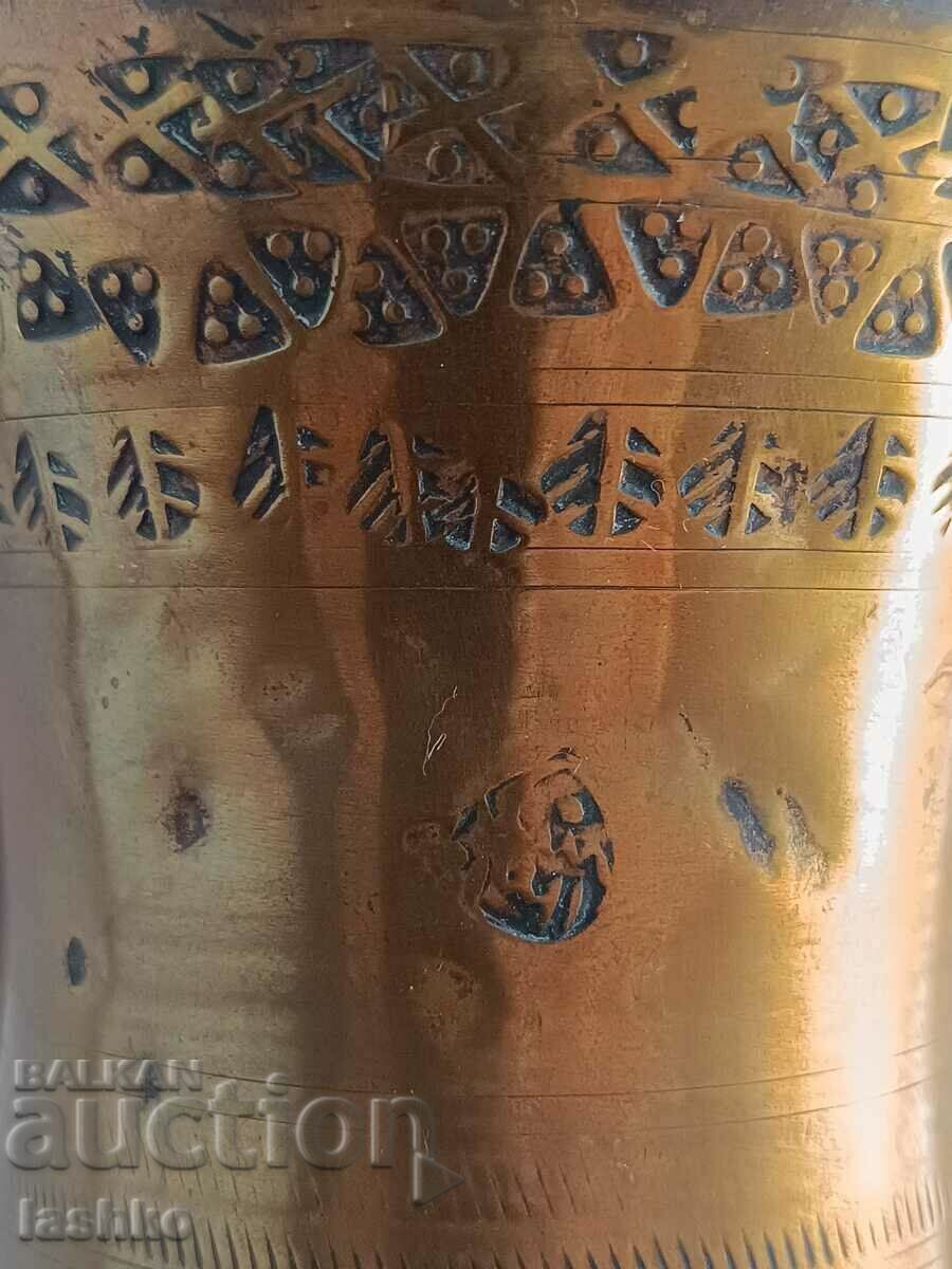 Οθωμανικό Ίμπρικ με τιμή 239.99 BGN | € 122.70 Οθωμανικό Ίμπρικ με τιμή 239.99 BGN | € 122.70