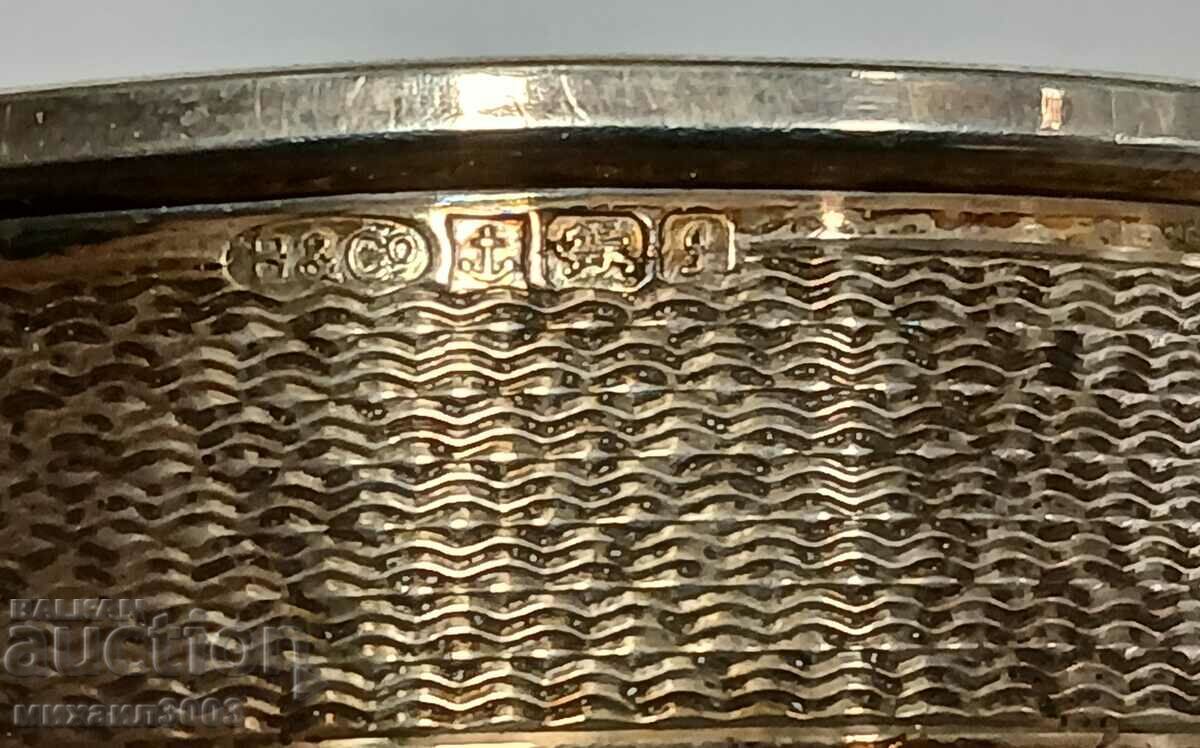 Delivery of A PAIR OF EARLY 20TH CENTURY SILVER NAPKINS Delivery of A PAIR OF EARLY 20TH CENTURY SILVER NAPKINS