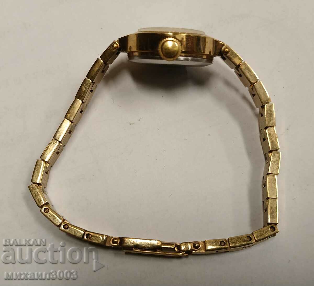 Delivery of GOLD RUSSIAN MECHANICAL WOMEN'S WATCH ZARYA Delivery of GOLD RUSSIAN MECHANICAL WOMEN'S WATCH ZARYA