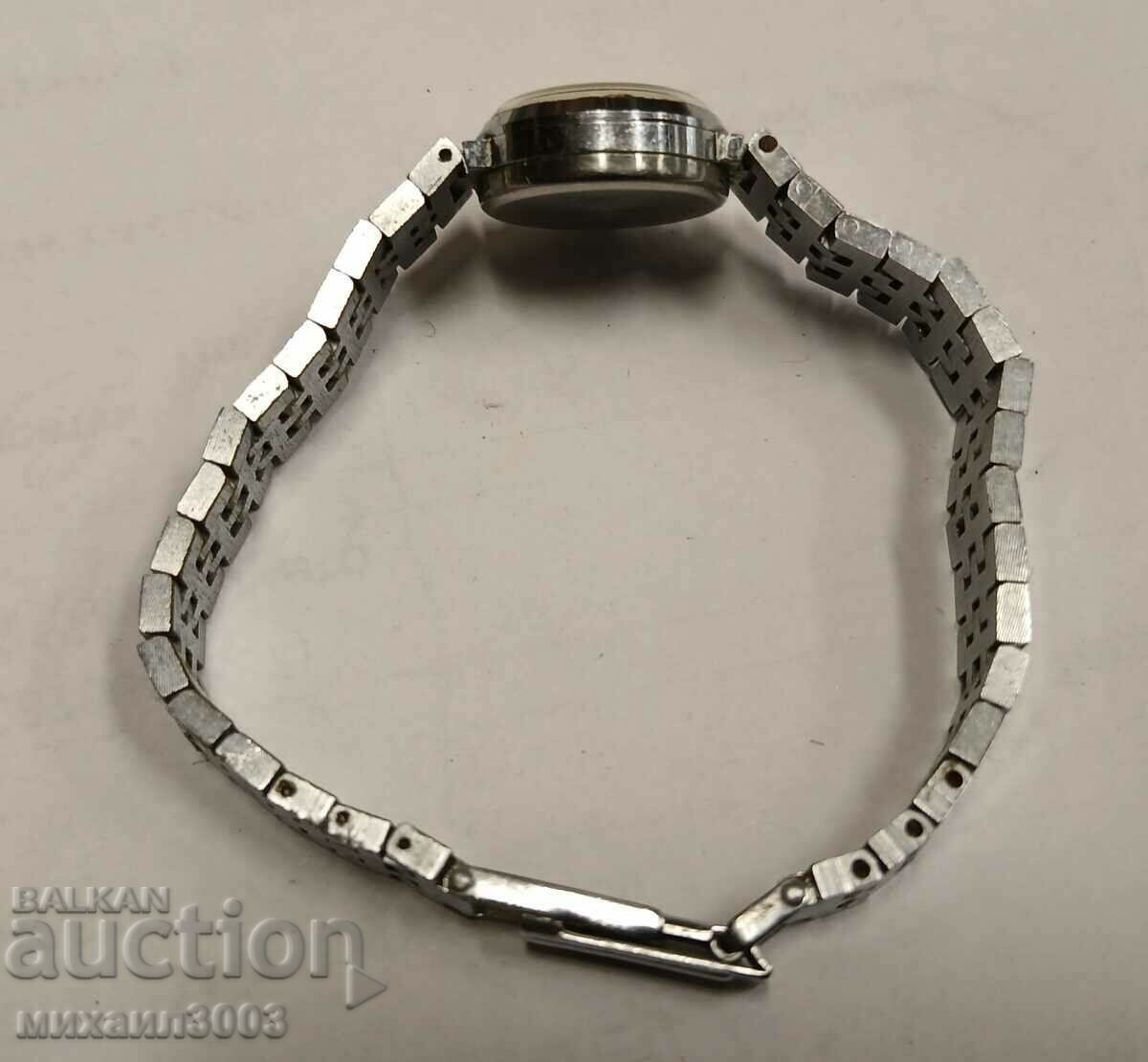 Auction  RUSSIAN MECHANICAL WOMEN'S WATCH SEAGULL