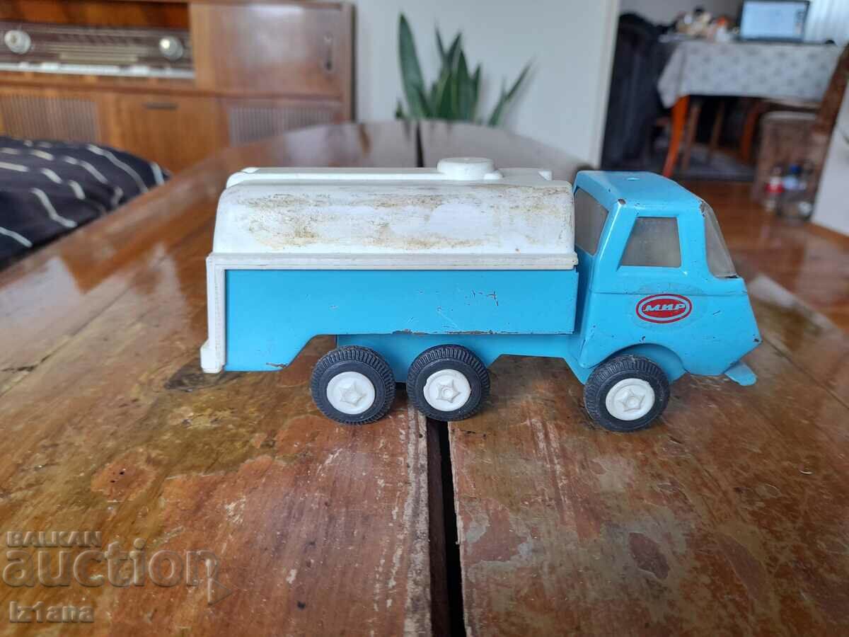 Auction Old MIR truck Auction Old MIR truck