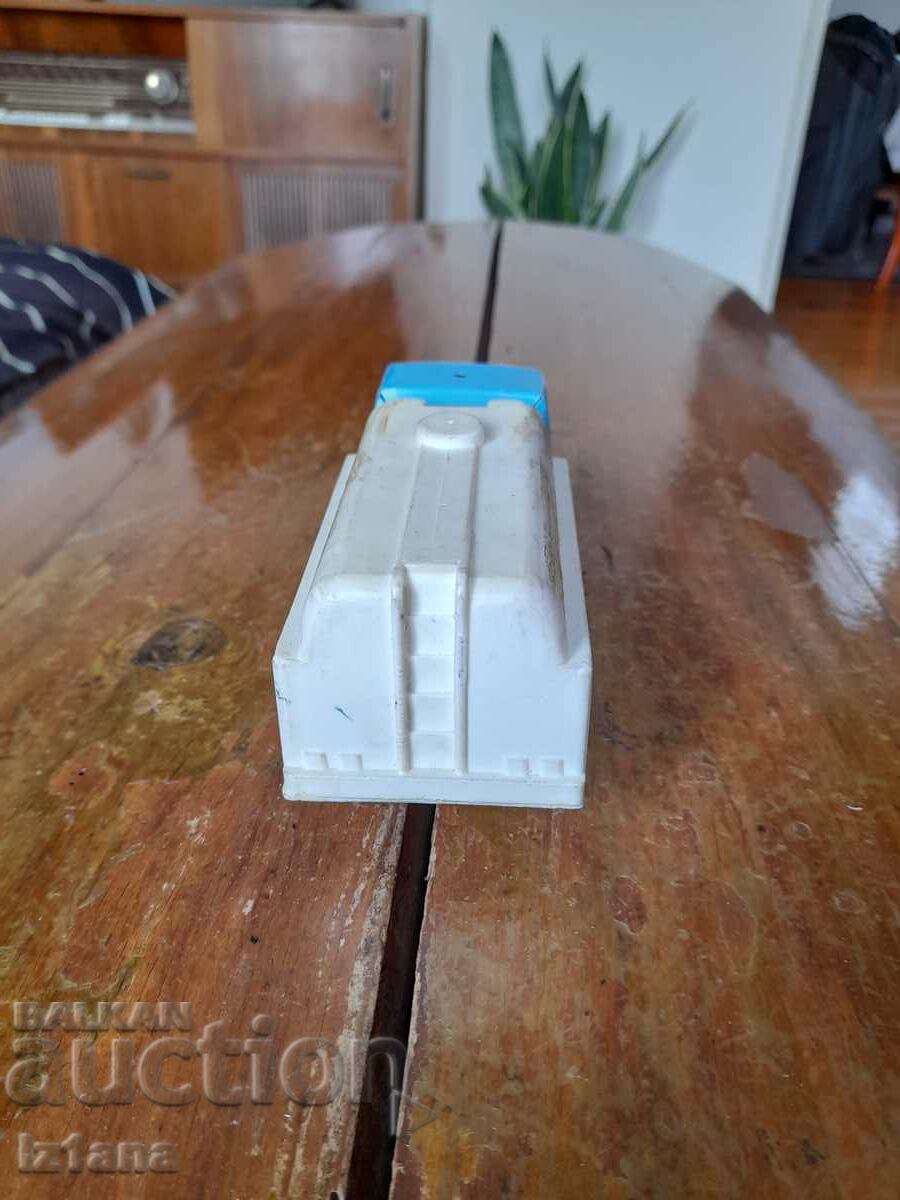 Delivery of Old MIR truck Delivery of Old MIR truck