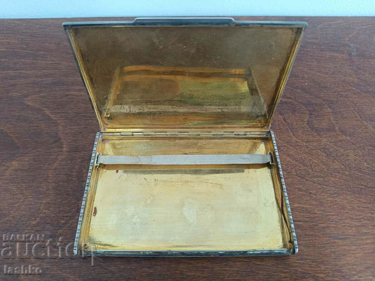 Silver snuff box