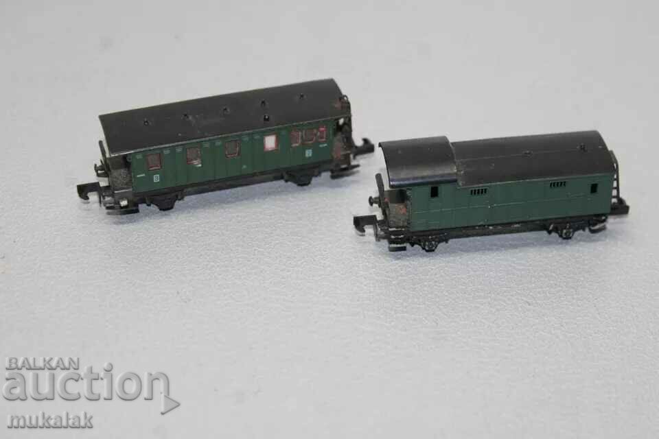 ARNOLD ''N'' SCALE LOCOMOTIVE WAGON TRAIN RAILWAY 2 BR.