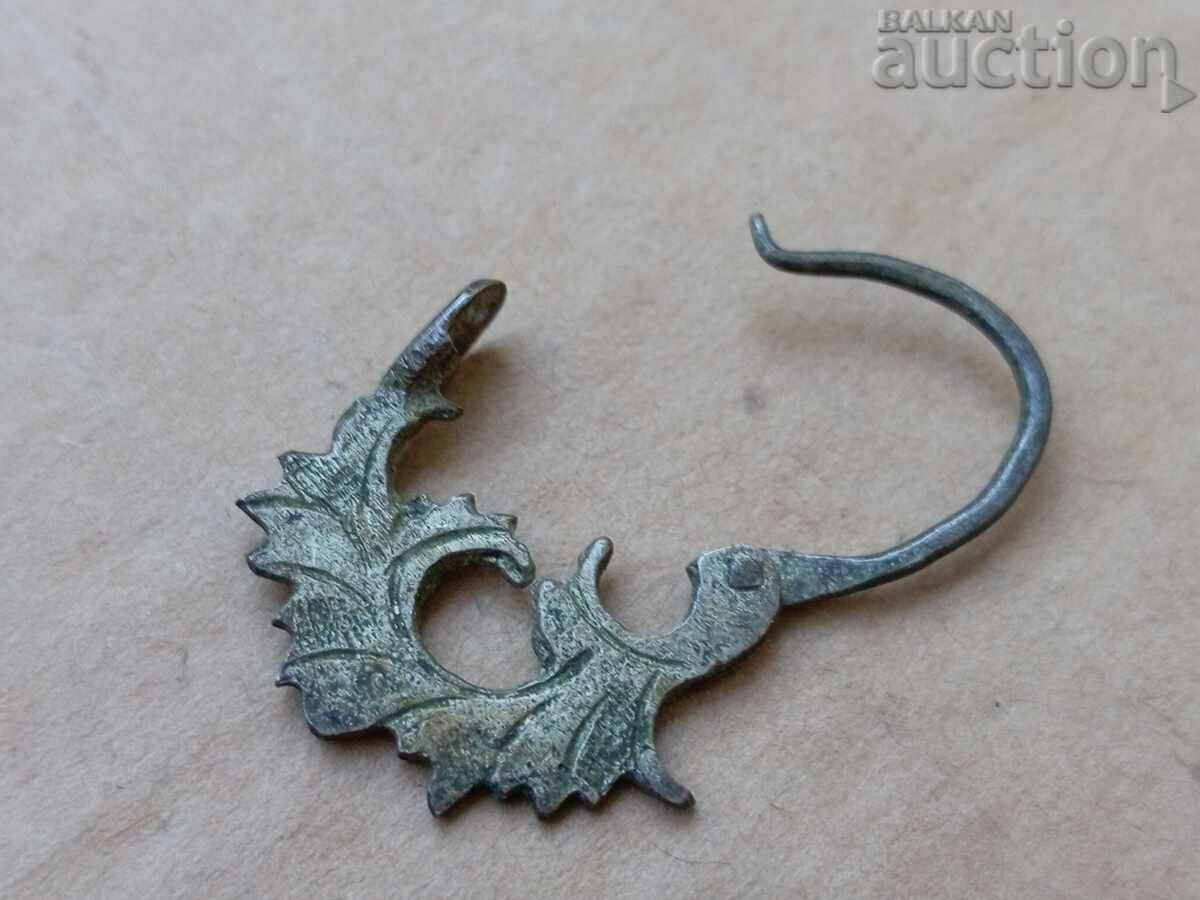 Delivery of renaissance earring shaker basket silver sochan MODEL Delivery of renaissance earring shaker basket silver sochan MODEL