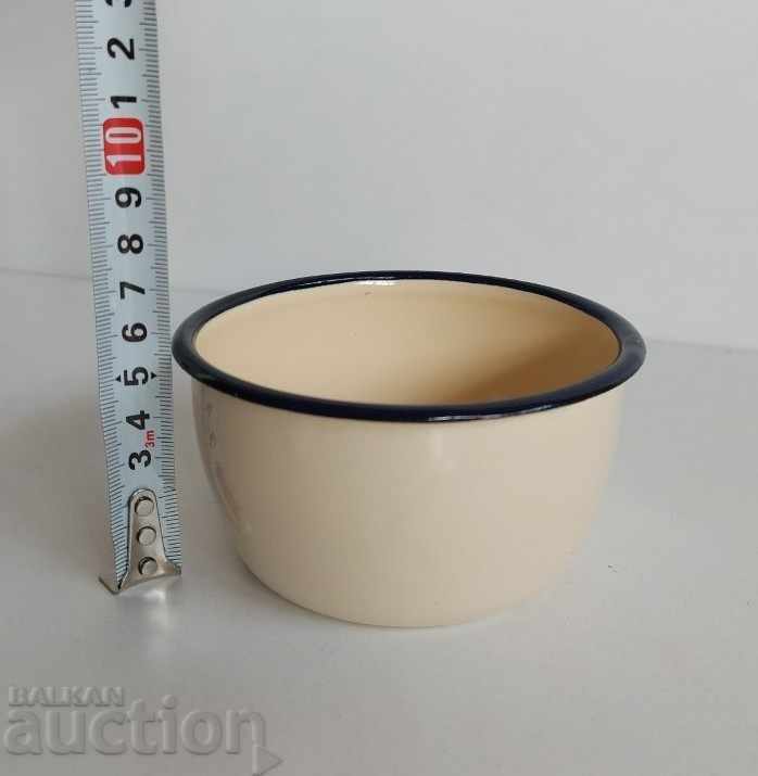 . CUPA SMALT CUPA SOCA NEUTILIZATA DE LA SOCA NRB cu preț 12.00 BGN | € 6.14