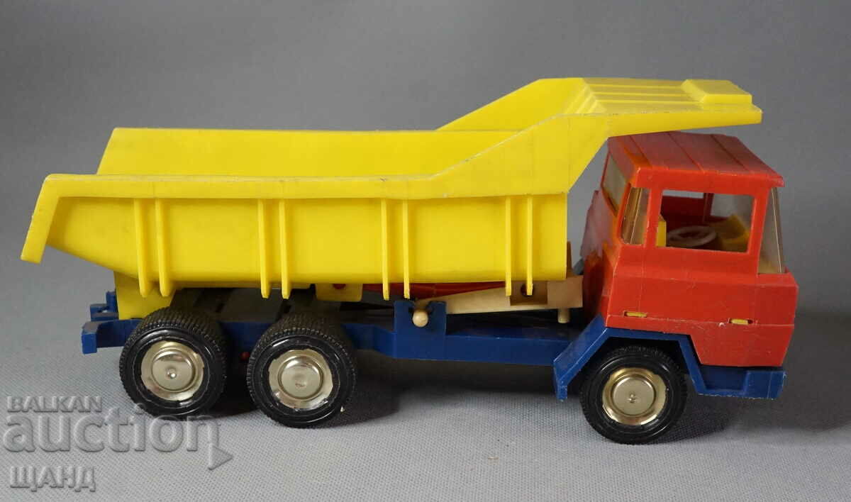 PLAHO Old German Plastic toy dump truck model