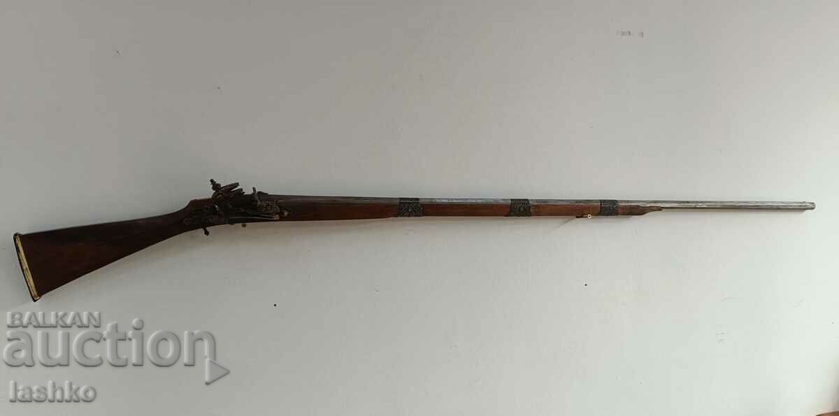 A flintlock rifle