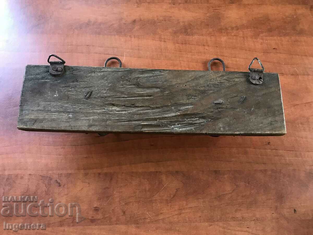 Delivery of HANGER HANGER WOOD ANTIQUE Delivery of HANGER HANGER WOOD ANTIQUE