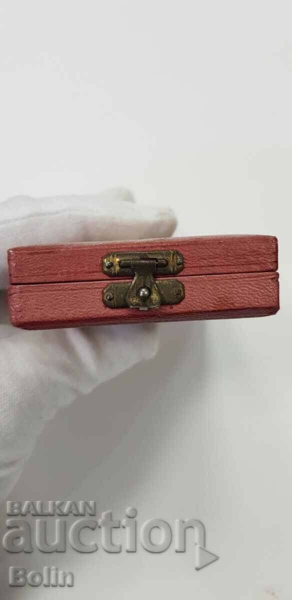 Delivery of Rare royal box for Order of Military Merit 6th century. Boris III Delivery of Rare royal box for Order of Military Merit 6th century. Boris III