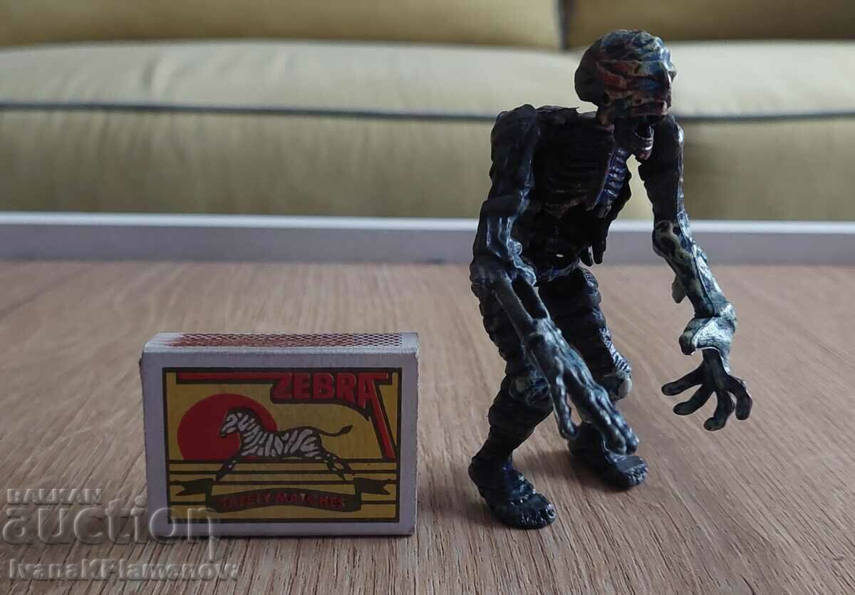 Аукцион Фигурка за колекционери Аукцион Фигурка за колекционери