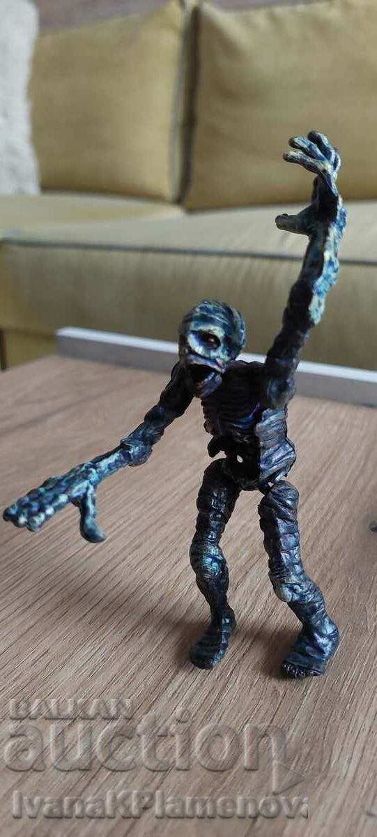 Фигурка за колекционери - 5 Фигурка за колекционери - 5