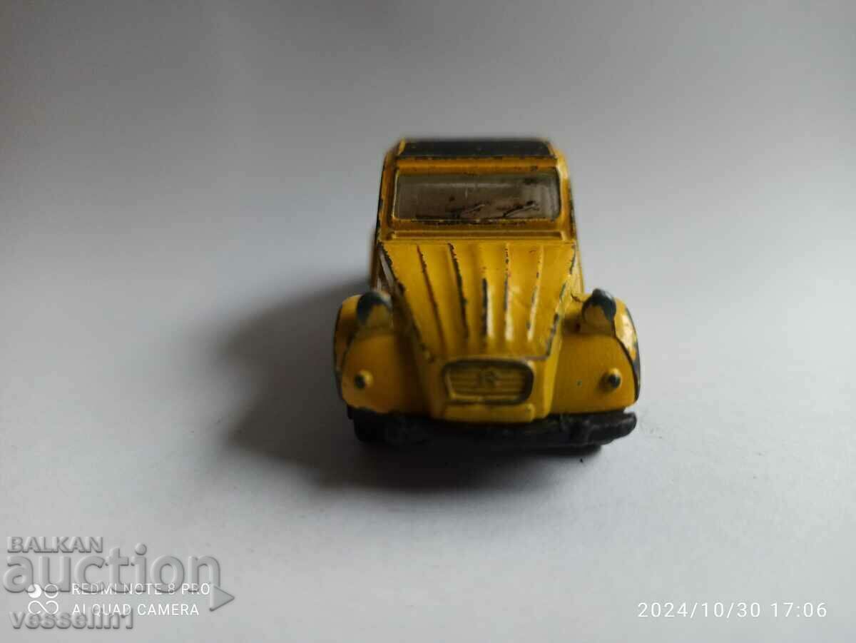 Auction Old metal citroen 2CV model car 1/64 Auction Old metal citroen 2CV model car 1/64