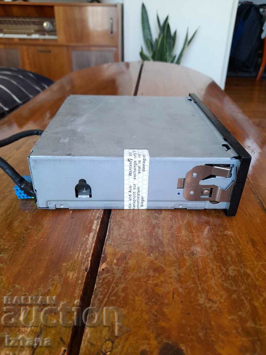 Auction Old Volkswagen CD Player Auction Old Volkswagen CD Player