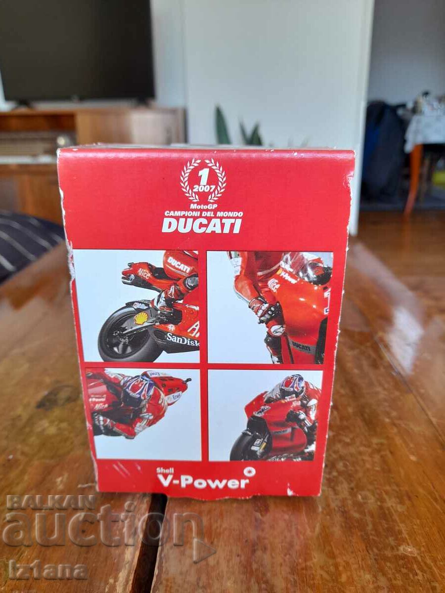 Licitație Cană Veche Ducati Shell