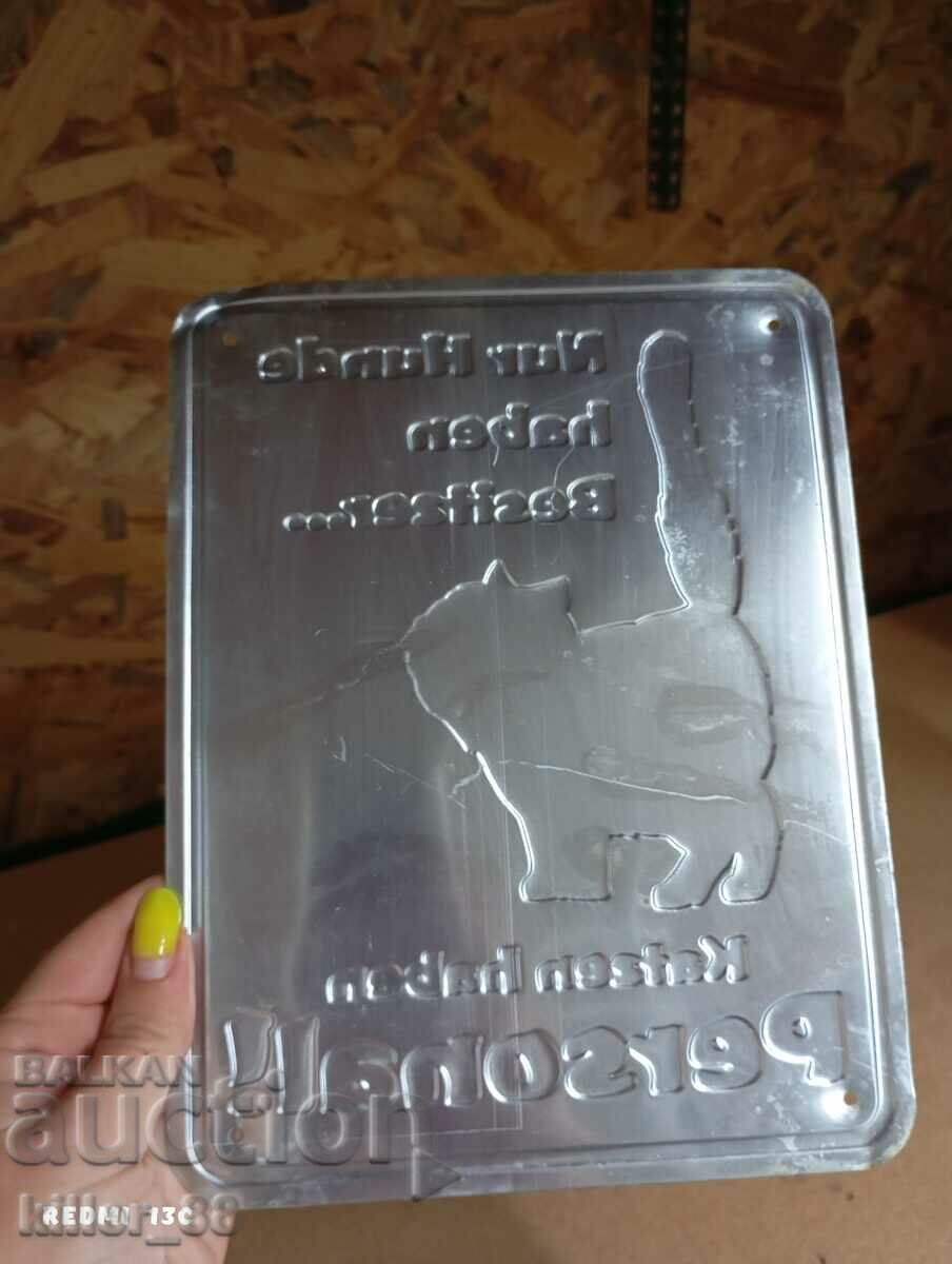 Παλιά μεταλλική πινακίδα από τη Γερμανία με τιμή 30.00 BGN | € 15.34 Παλιά μεταλλική πινακίδα από τη Γερμανία με τιμή 30.00 BGN | € 15.34