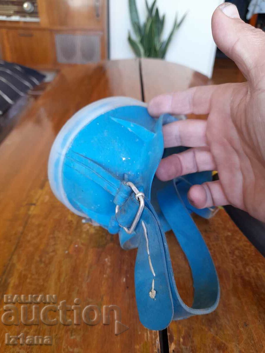 Auction Old snorkel and swimming goggles, diving mask Auction Old snorkel and swimming goggles, diving mask