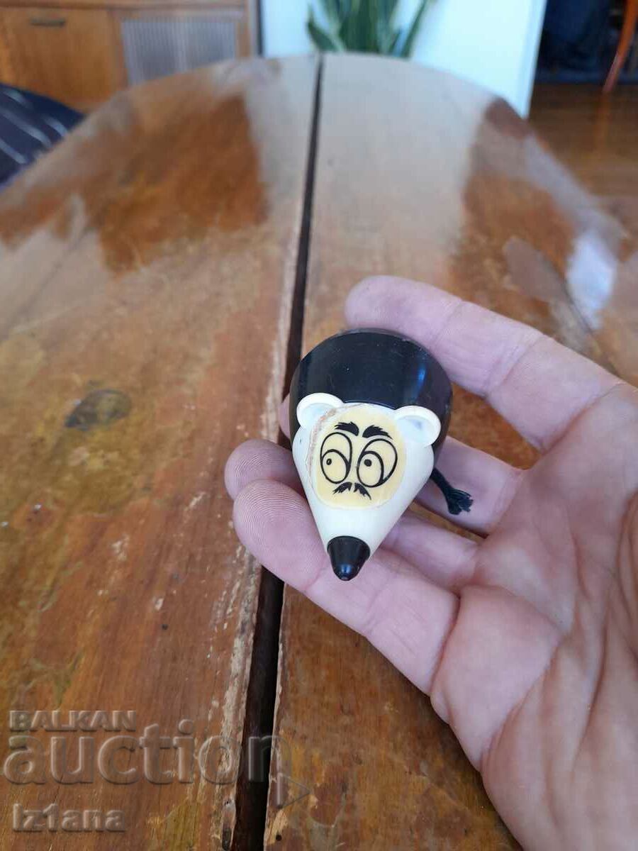 Παλιό ποντίκι από τσόχα με τιμή 16.00 BGN | € 8.18 Παλιό ποντίκι από τσόχα με τιμή 16.00 BGN | € 8.18