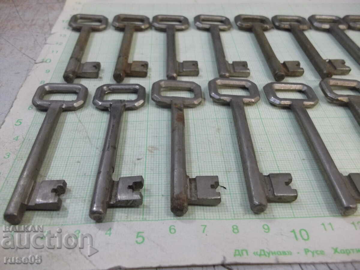 Auction  Lot of 22 pcs. the lock key