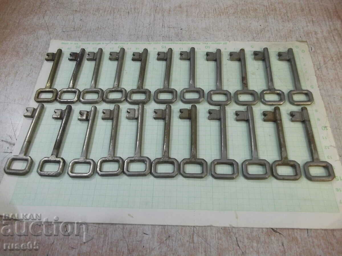 Lot of 22 pcs. the lock key - 5