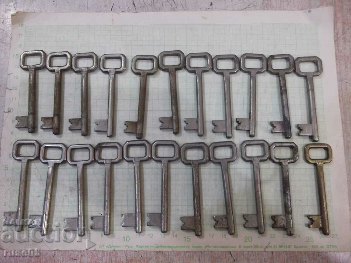 Lot of 22 pcs. the lock key - 6